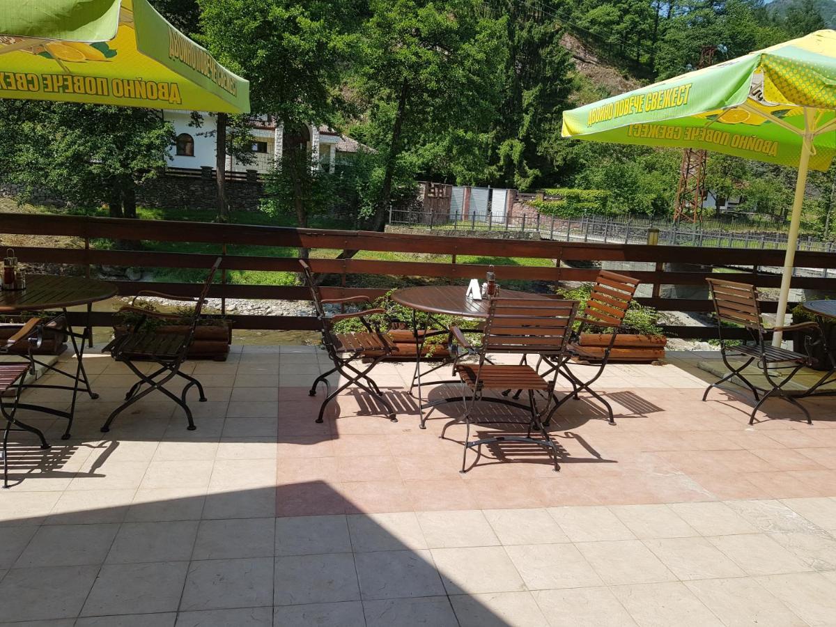 Семеен Хотел Федора Ribaritsa Exteriör bild